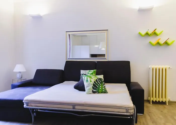 Guesthost - Book Now! Corso Buenos Aires & Loreto M1